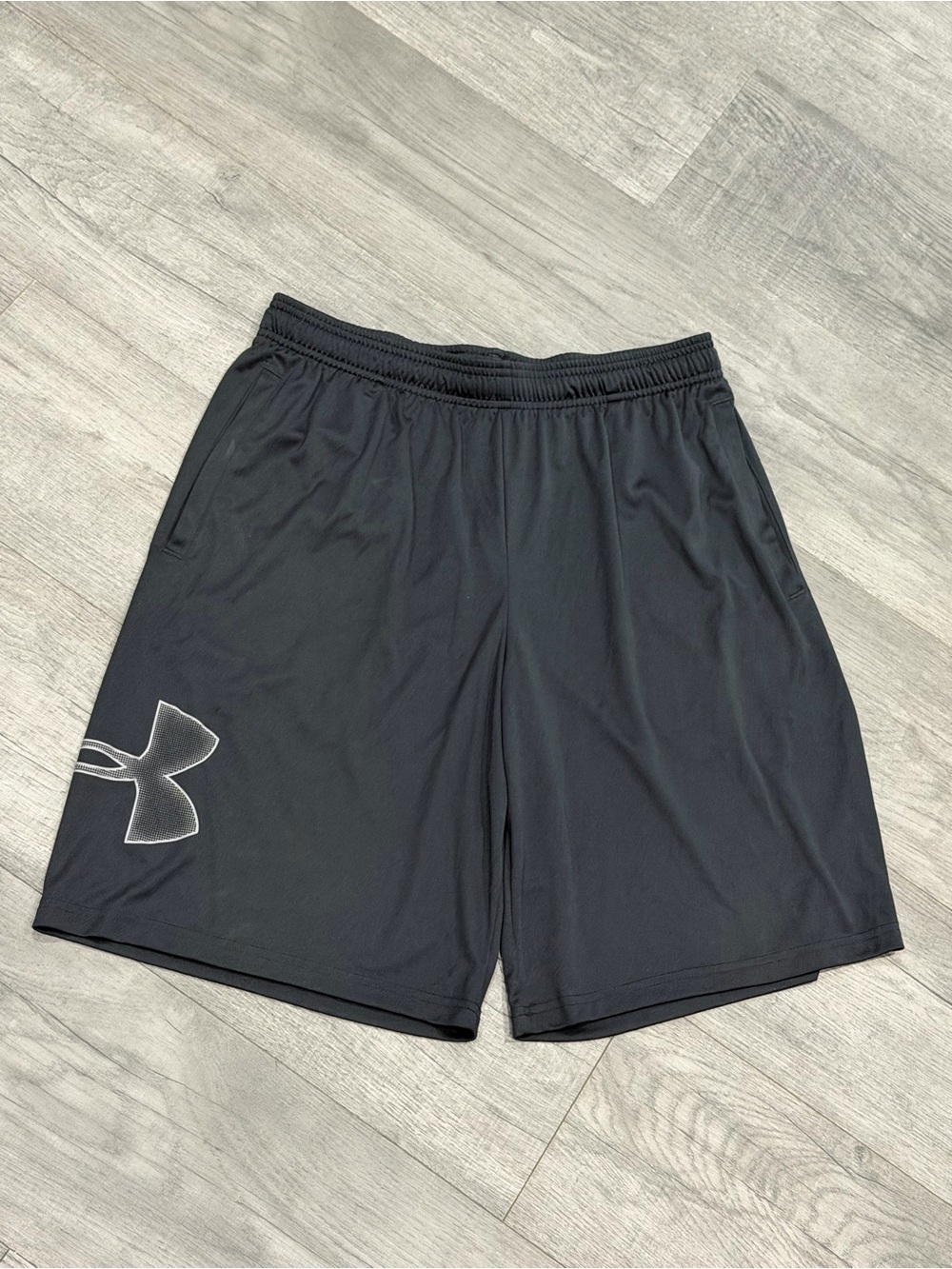 Under Armour Men’s Black athletic shorts with logo